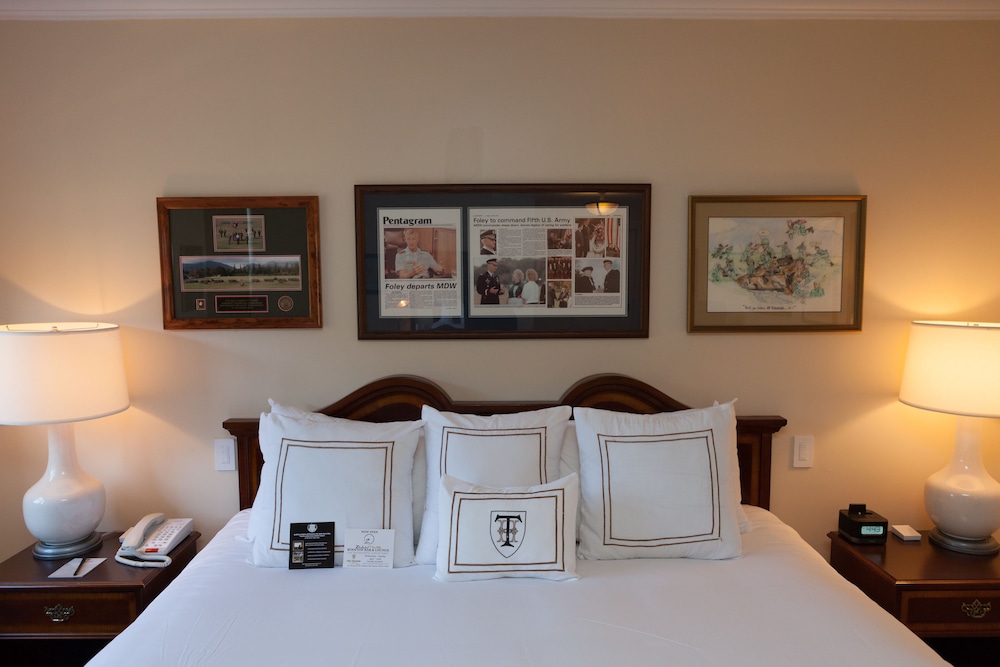 The Thayer Hotel At West Point 24/62