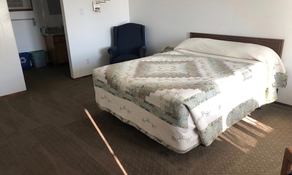 Sultan, Dutch Cup Motel 6/15