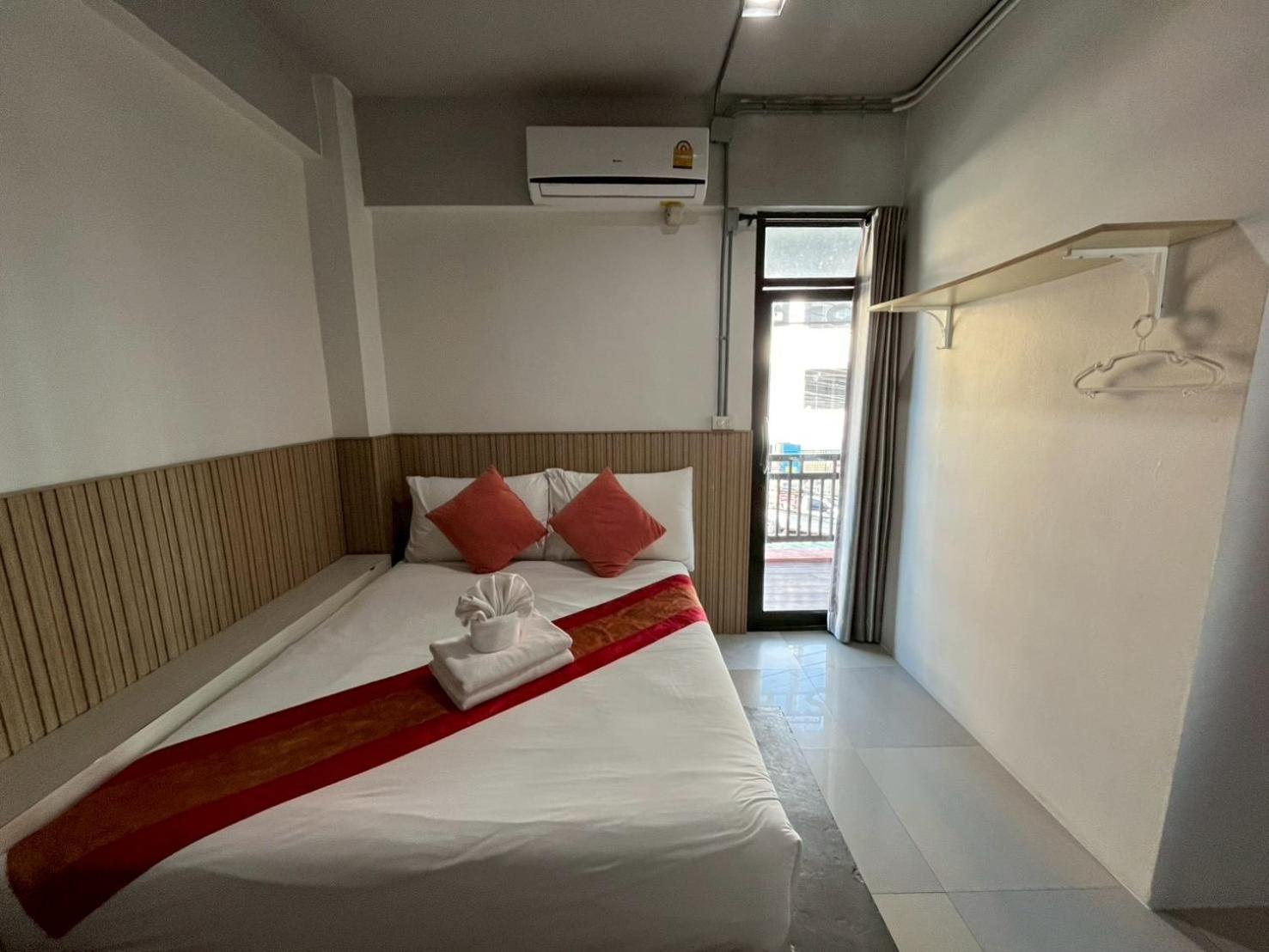 STANDARD, DOUBLE BED