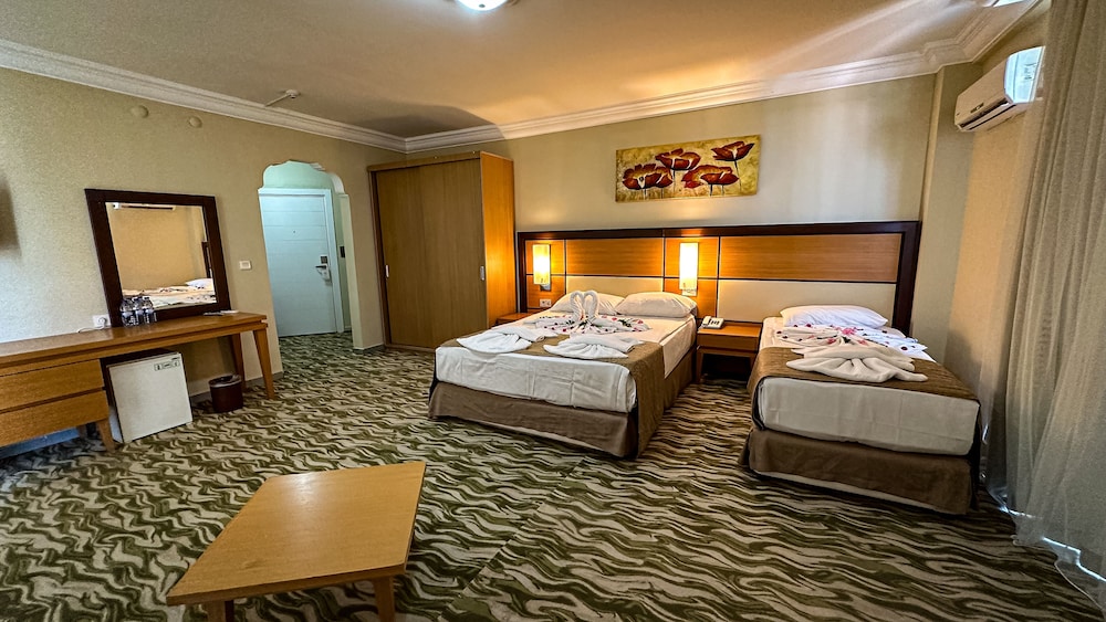 Prenses Sealine Beach Hotel 13/50