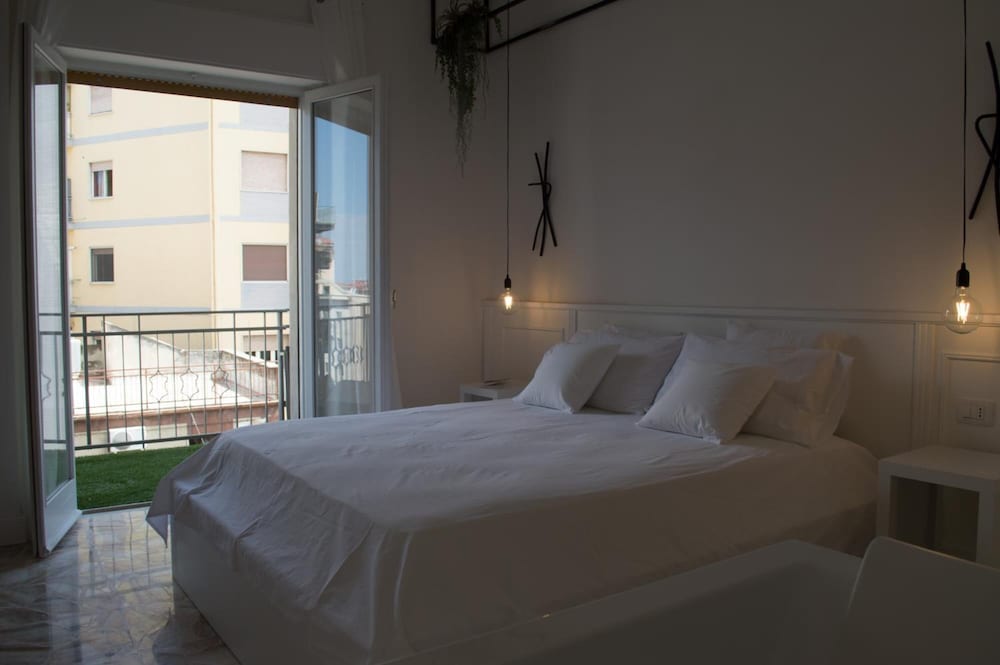 Boite D'esprit B&B De Luxe 4/25
