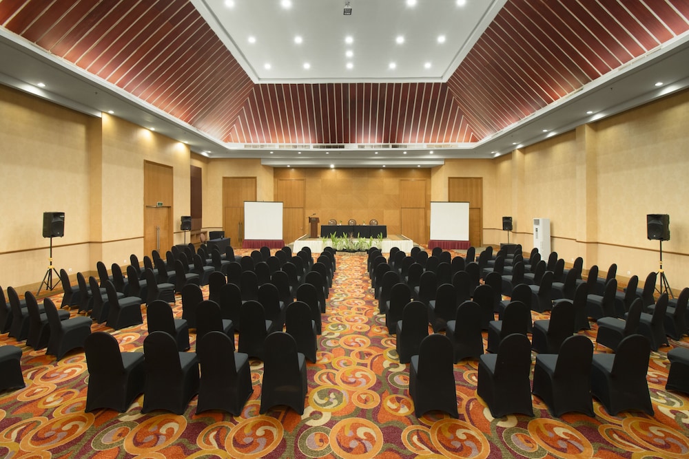 Aston Manado Hotel 32/40