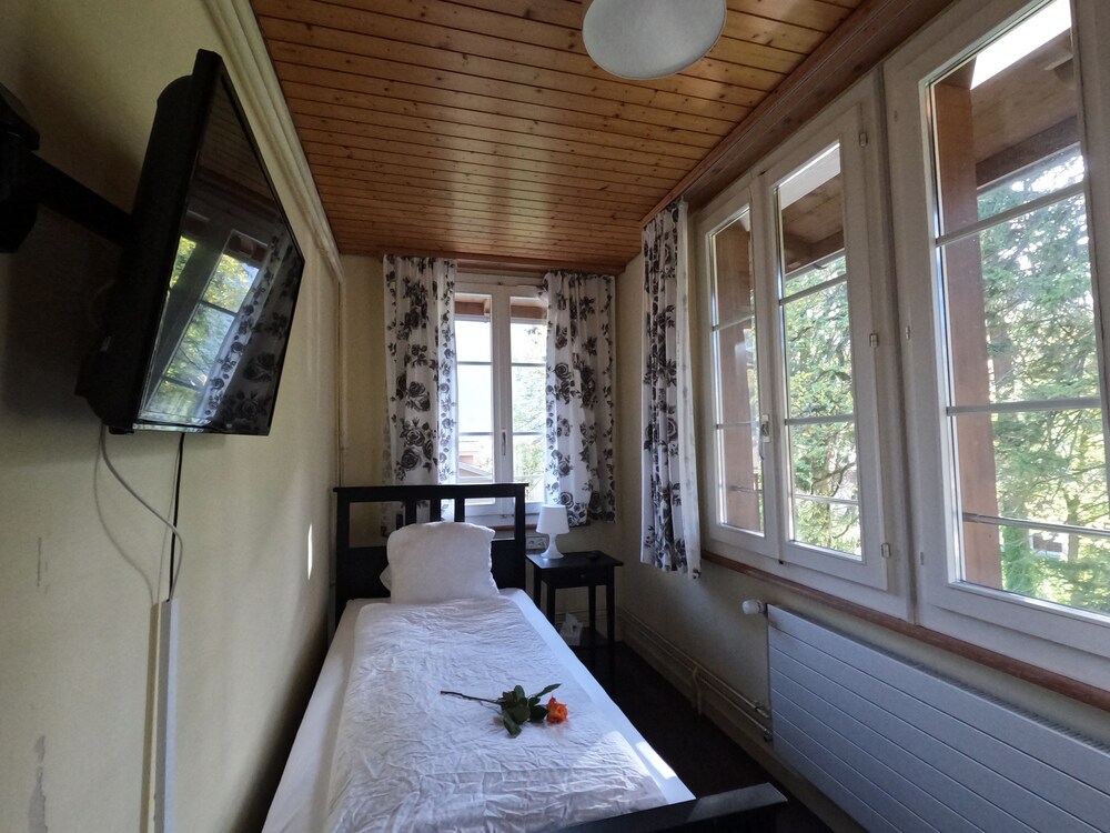 Alpenrose Hotel and Gardens 14/50