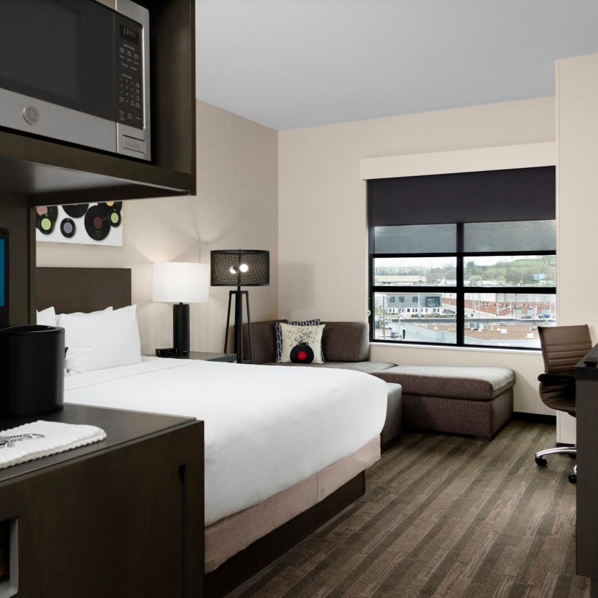 Room, King Bed, Sofa, Den, Accessible