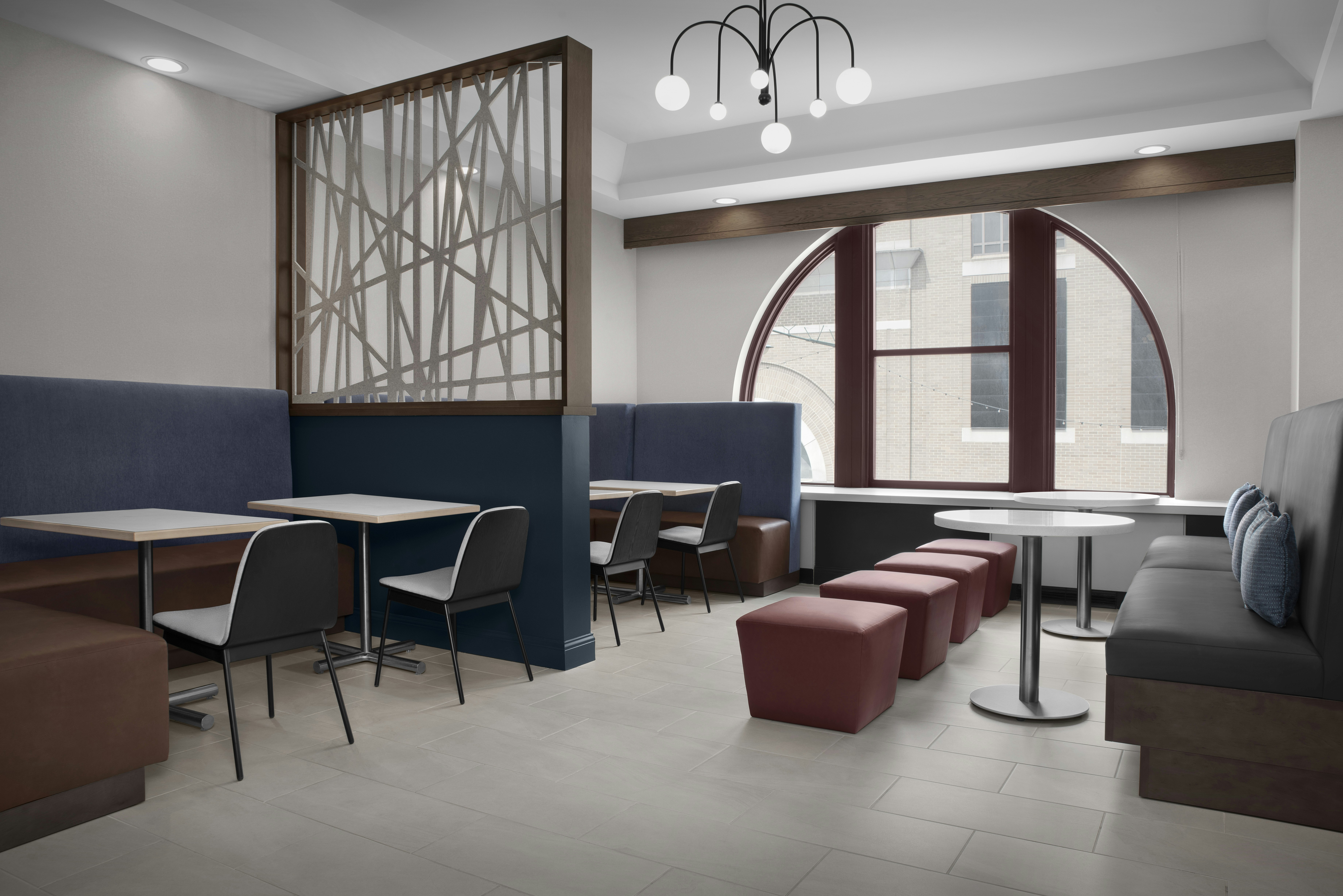 Hampton Inn Indianapolis Downtown Across From Circle Centre 44/75