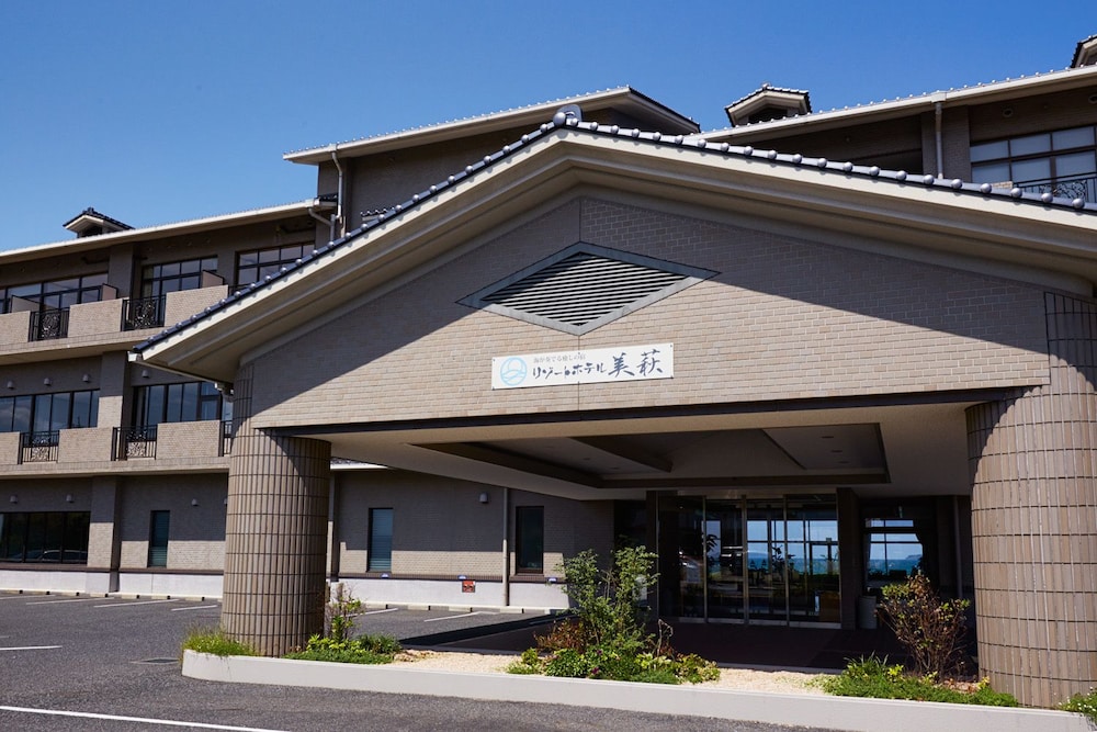 Resort Hotel Mihagi 2/84
