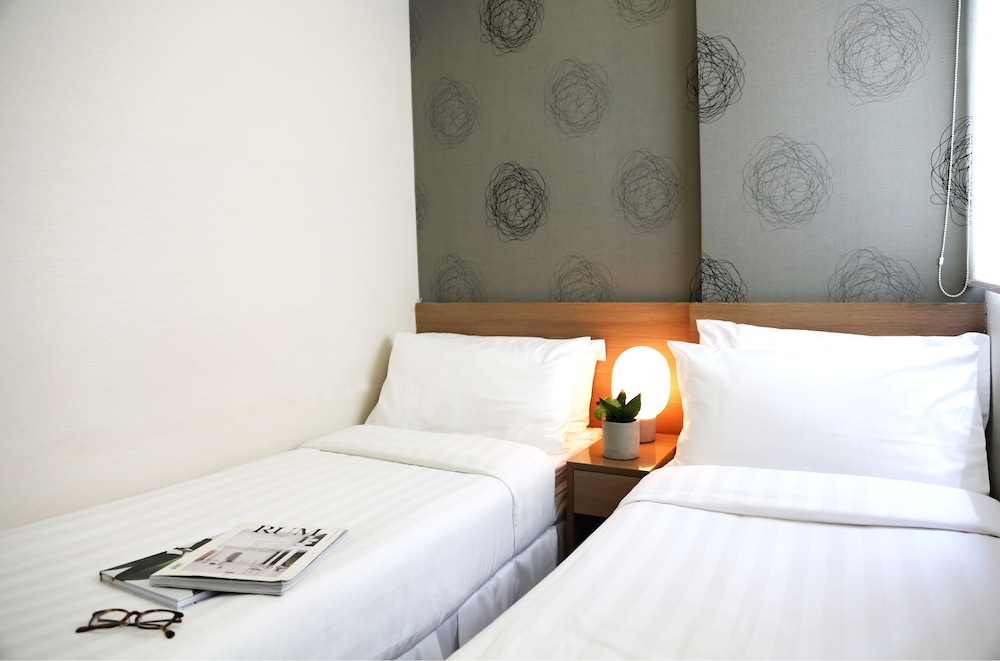 STANDARD, TWIN BEDS