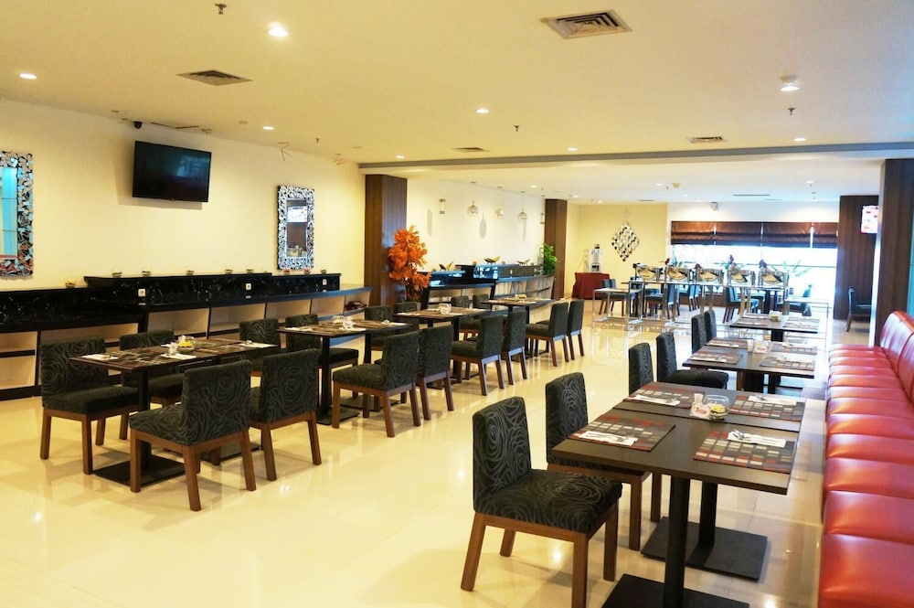 Ameera Hotel 29/37