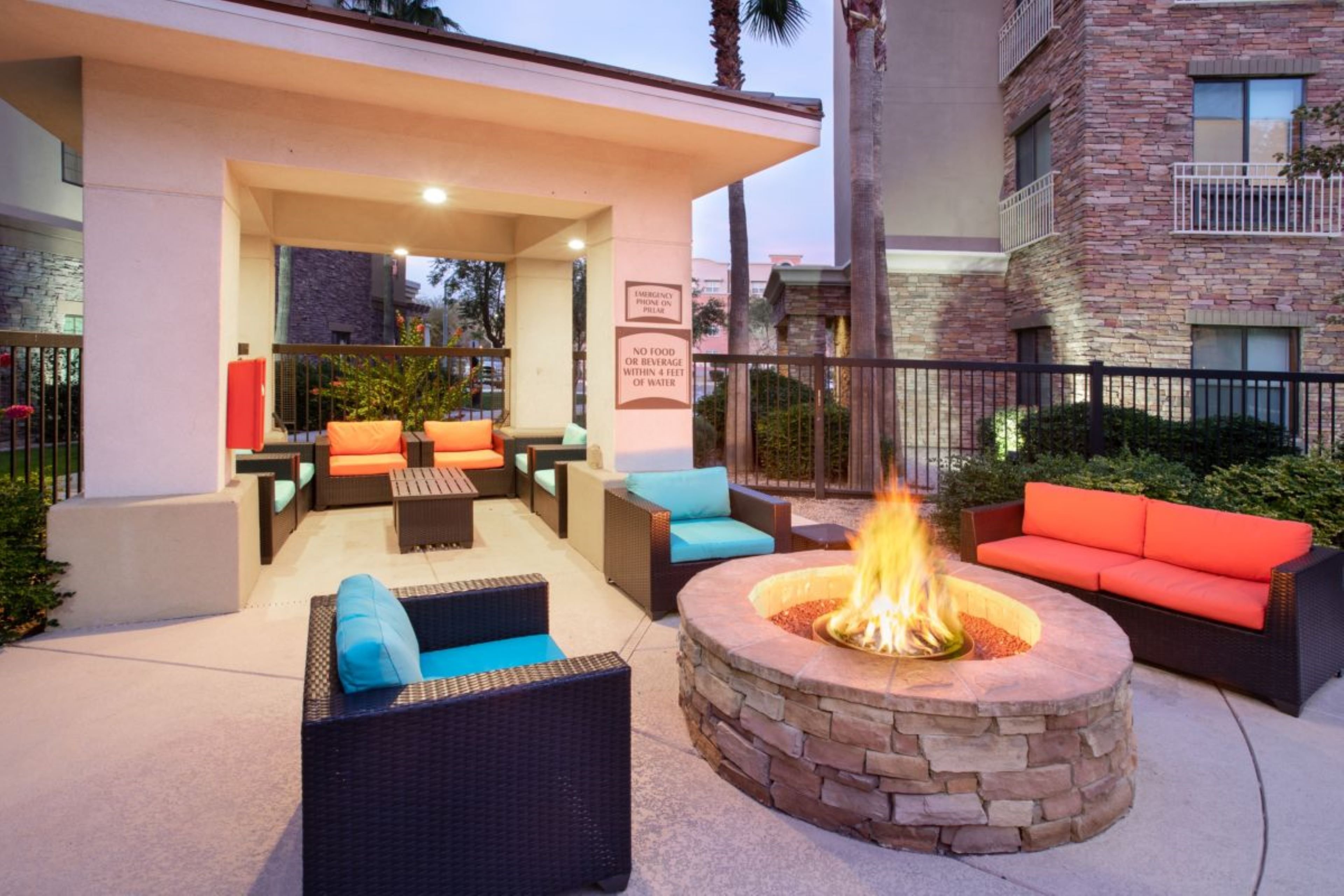 Staybridge Suites Phoenix-Glendale 33/65