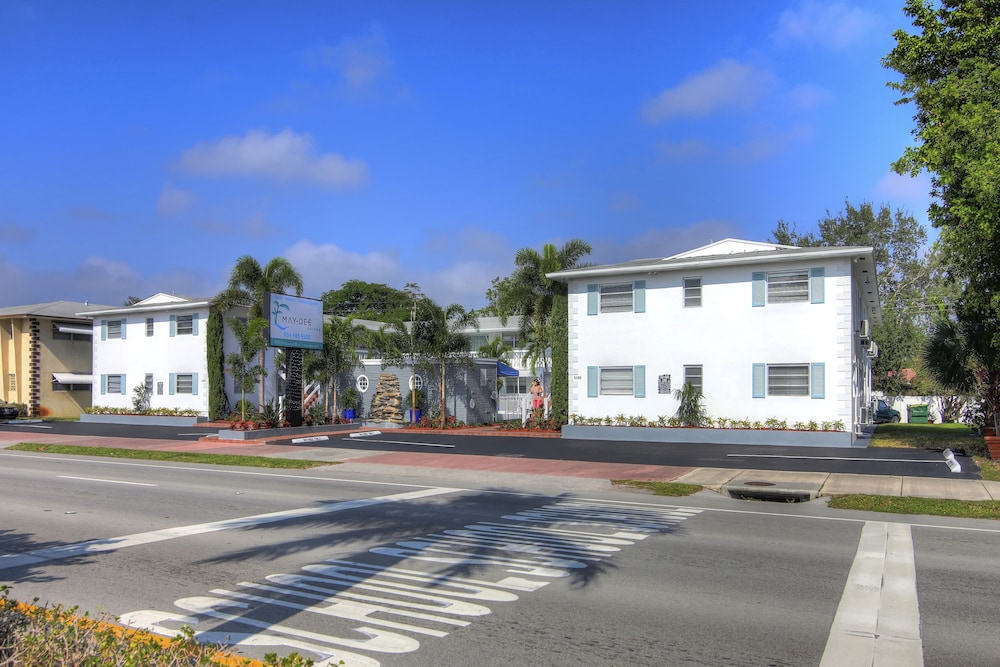 May Dee Suites 56/67