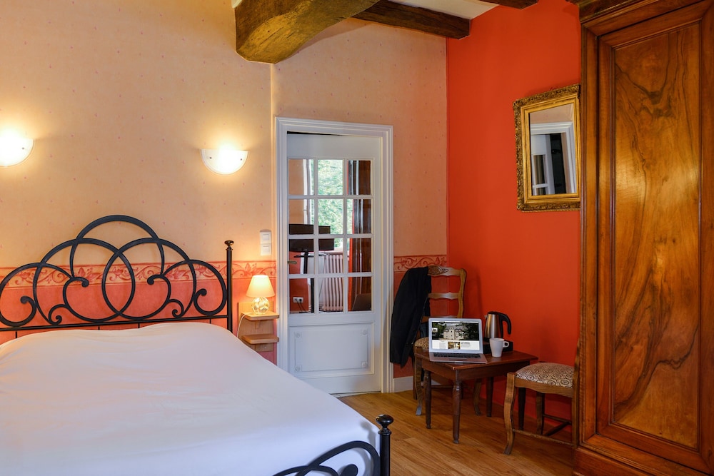 MANOIR DE LA GIRAUDIERE 13/42