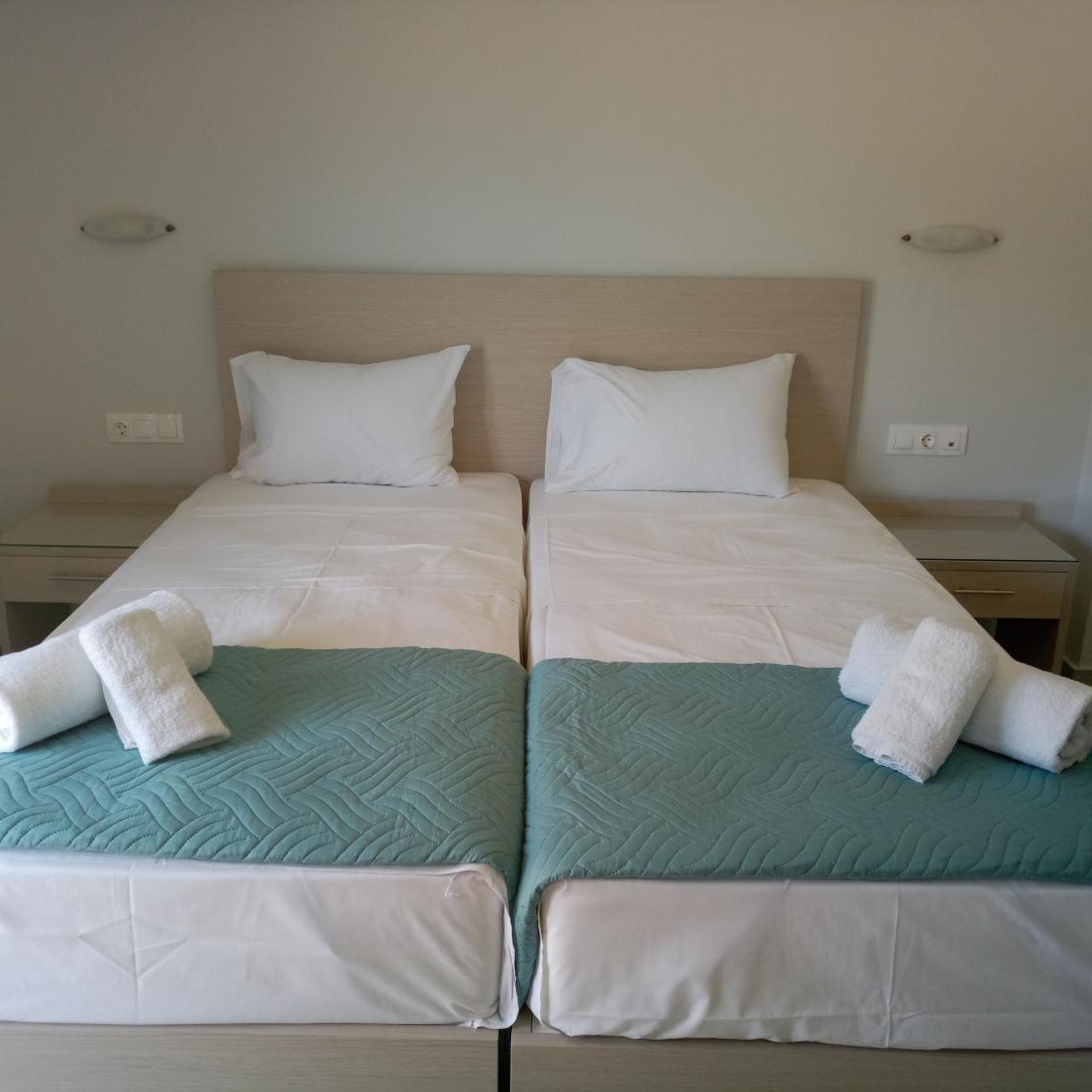 Niko Elen Hotel 23/66