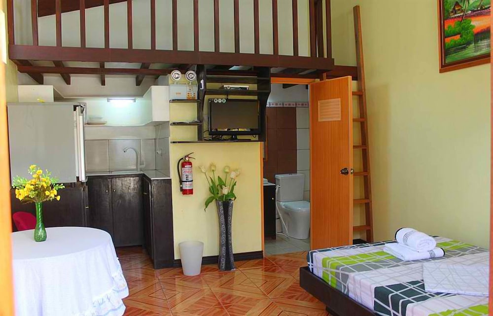 Coco Mango's Place 34/66