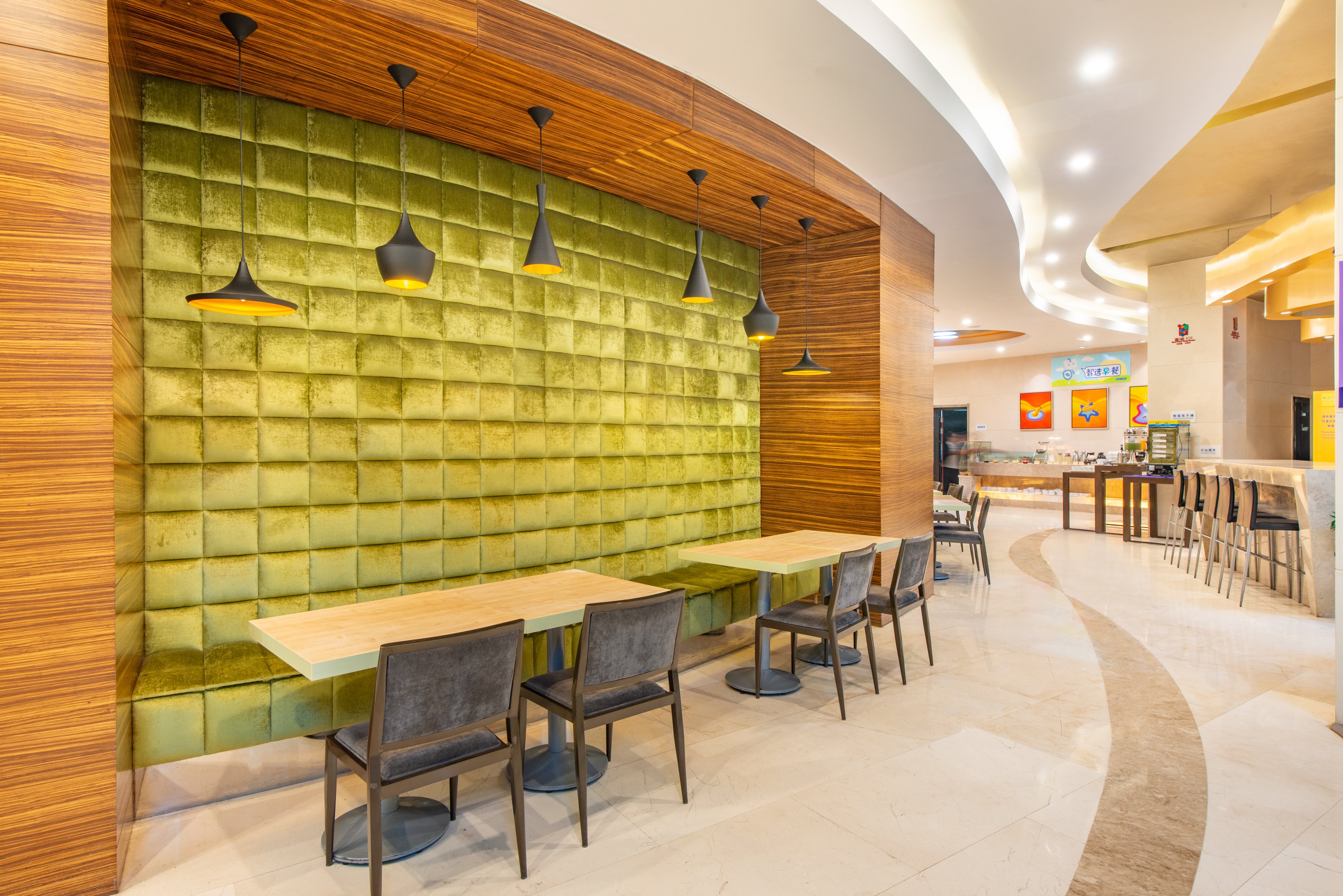 HOLIDAY INN EXPRESS NANTONG XINGHU 21/33
