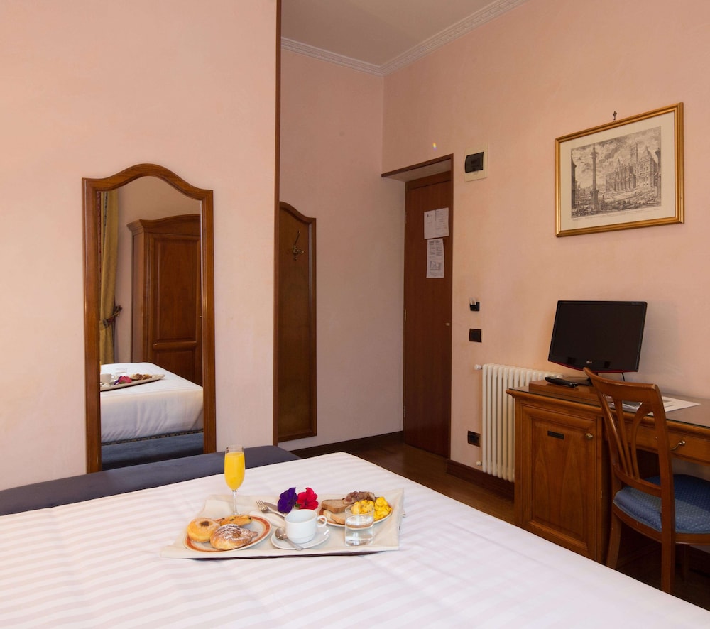 Hotel Raffaello, Sure Hotel Collection By Best Western 68/75