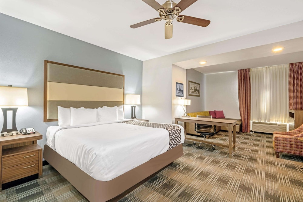 La Quinta Inn & Suites by Wyndham Guthrie 8/47