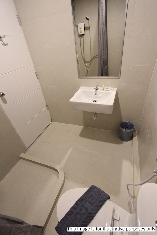Rajthani Hotel 44/44
