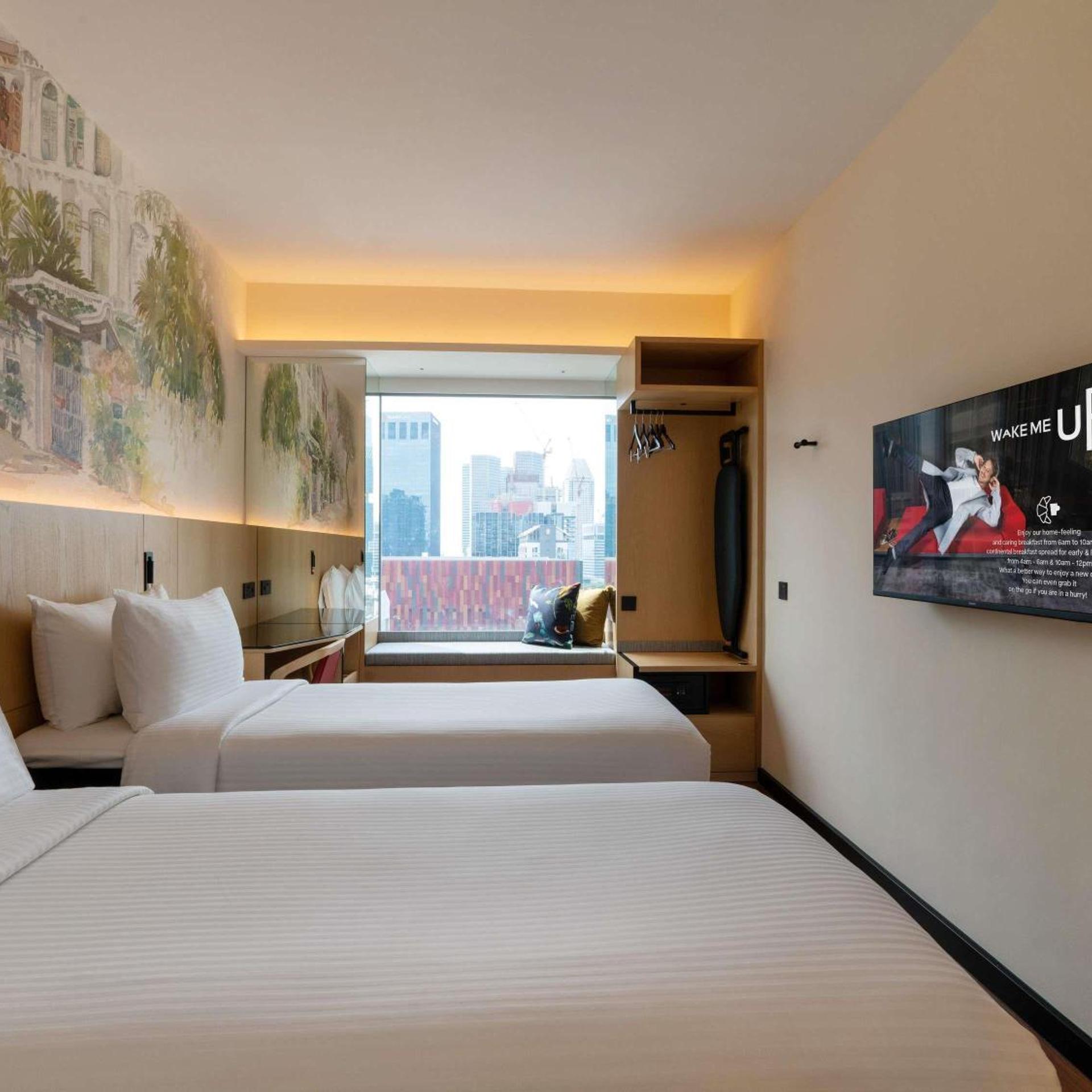 Deluxe, Twin Beds, City View