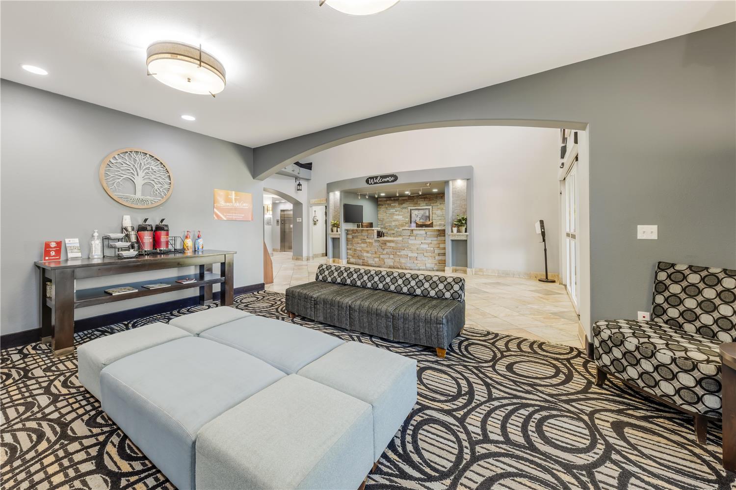 Best Western Plus Sand Bass Inn & Suites 33/52