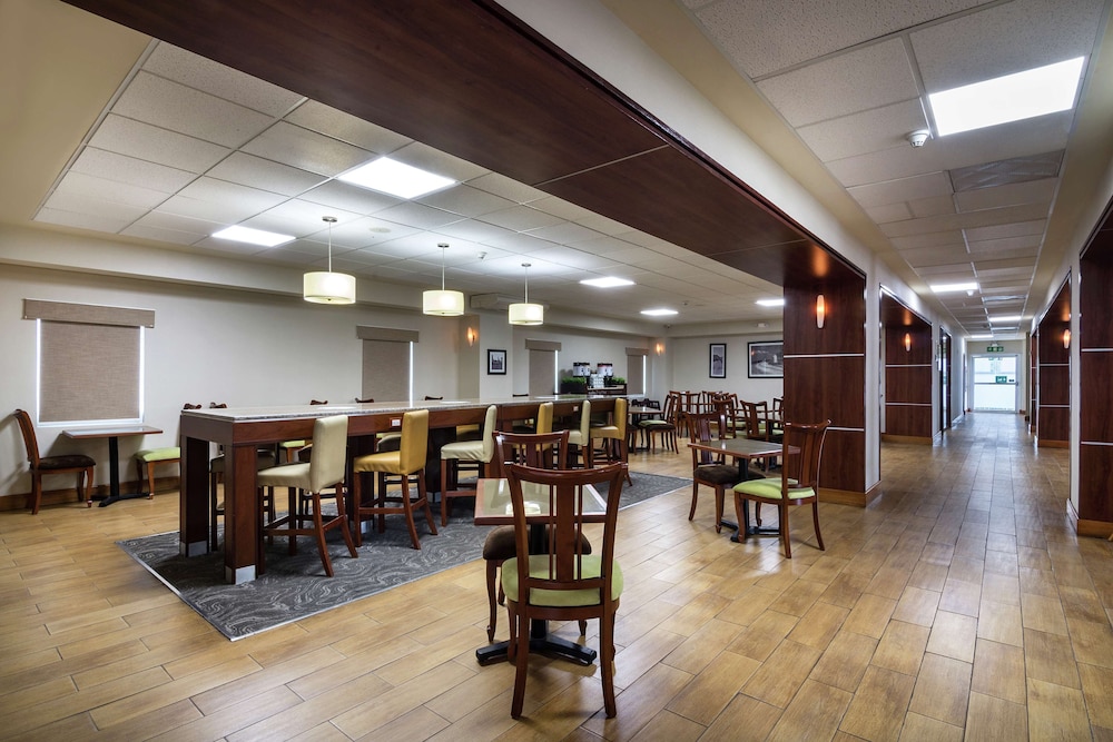 Hampton Inn by Hilton San Juan Del Rio 45/59