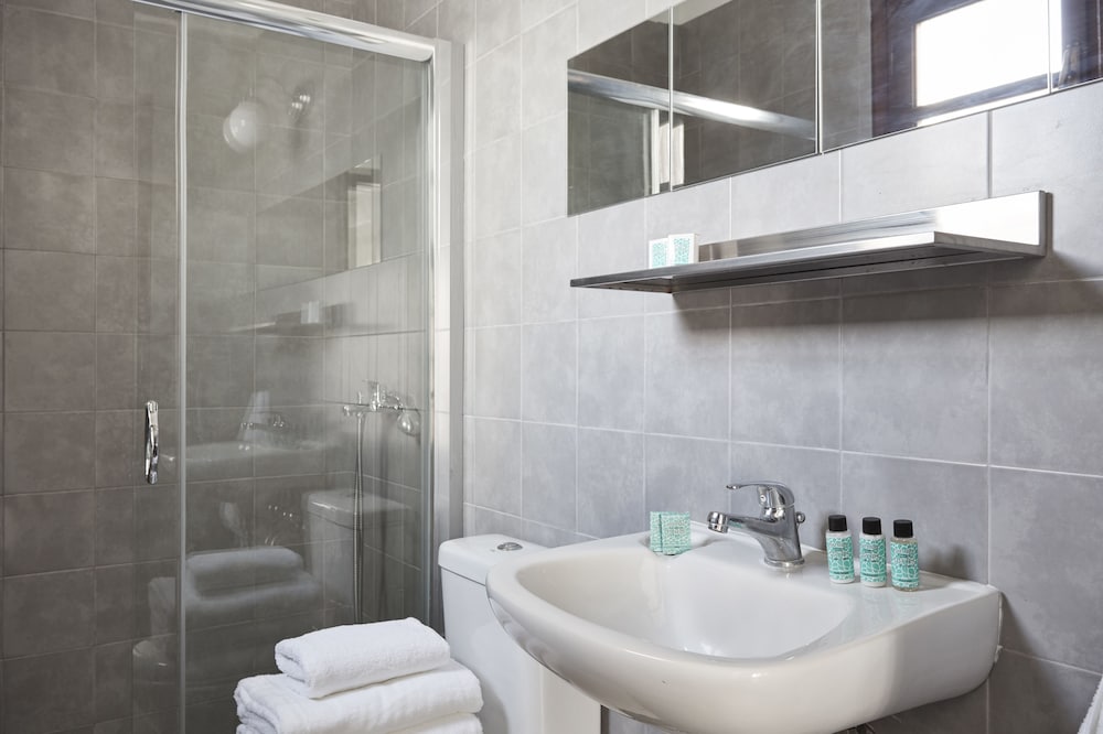 Sunrise Paros by Mr and Mrs White 36/38