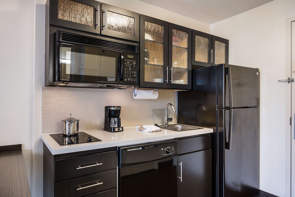 Sonesta Simply Suites Jersey City 31/42