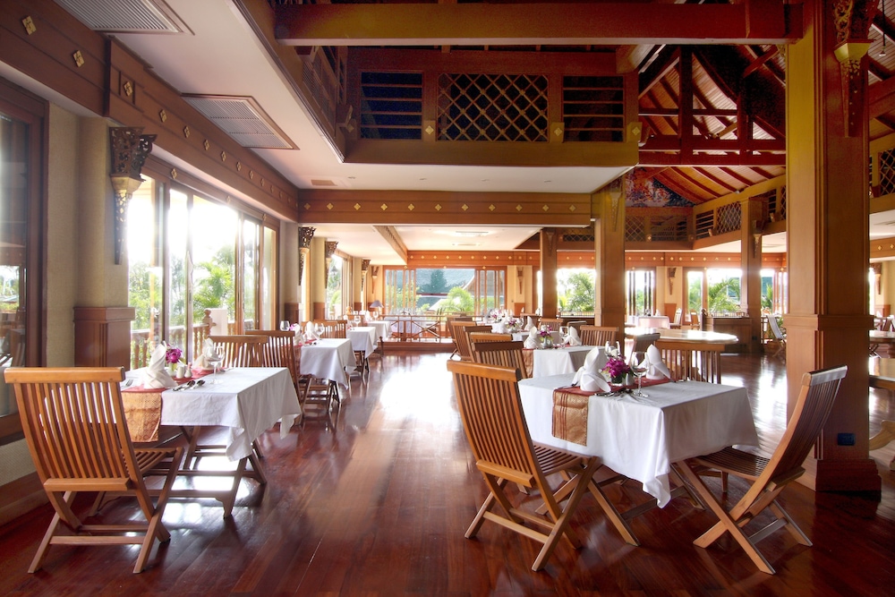 Miracle Island Resort 32/49