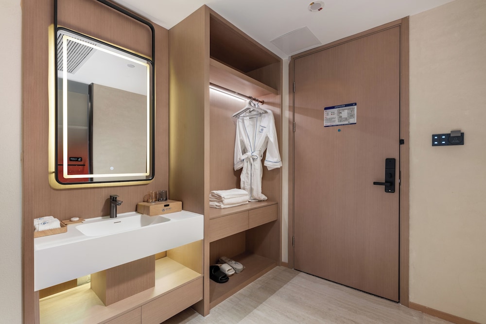 PIN Hotel Guangzhou Beijing Road Pedestrian Street Peasant Movement Institute Metro Station Branch 44/48