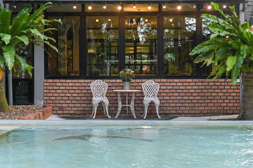 Aranta Airport Hotel Bangkok 66/67