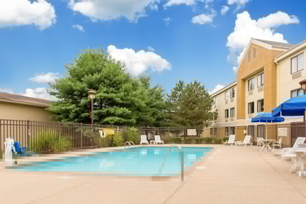 Comfort Inn Evansville East 15/41