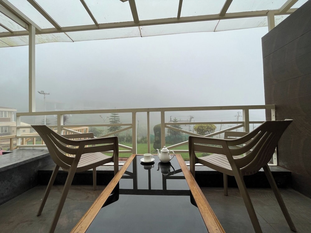 Delightz Inn Tiger Hill Resorts 36/50