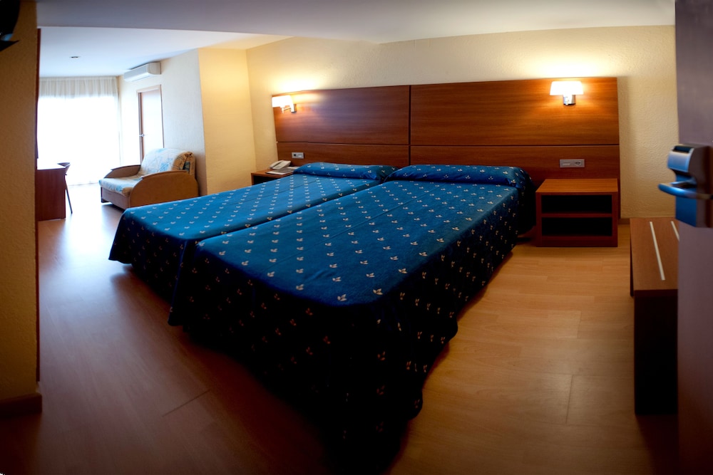 Hotel Maria del Mar 24/73
