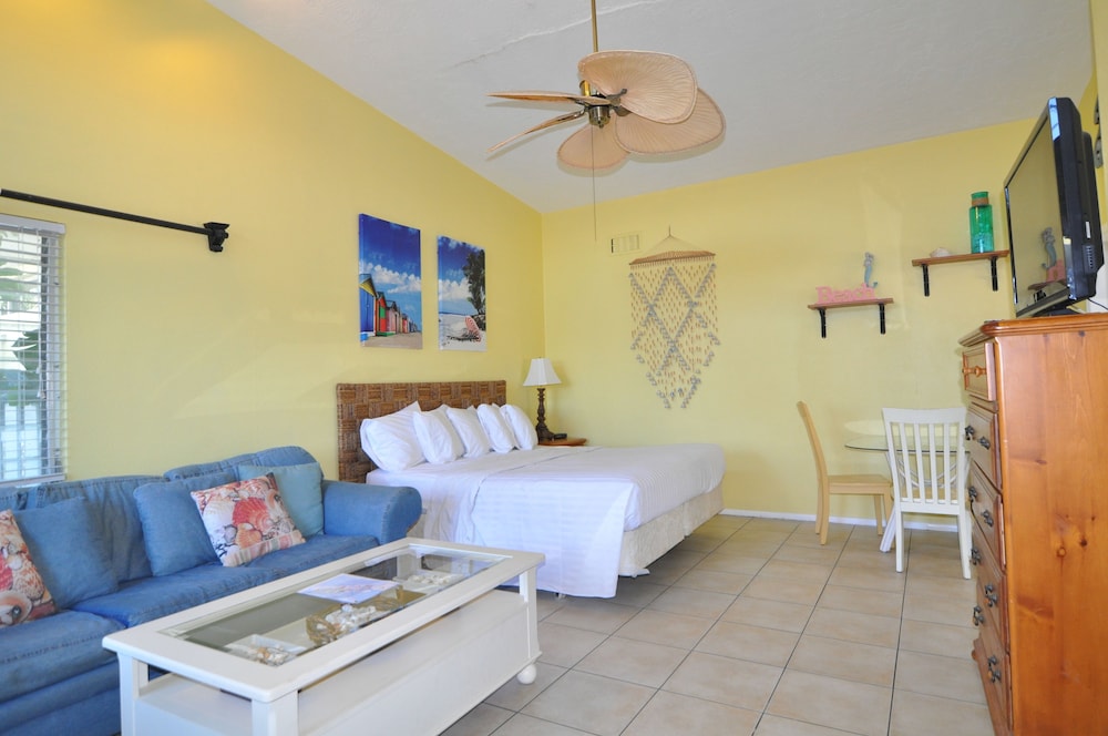 Lido Islander Inn And Suites 16/56