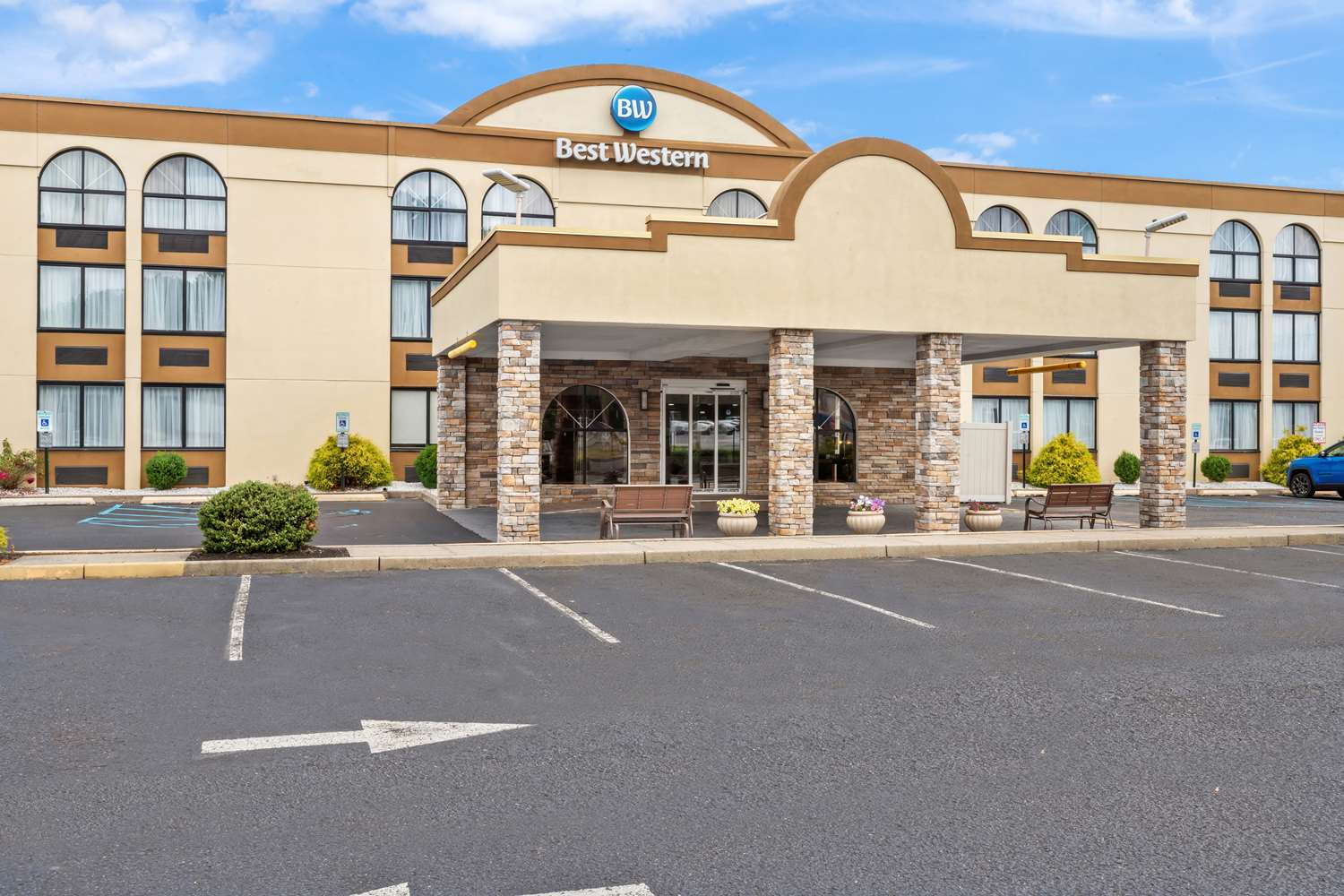 Best Western Hazlet Inn 26/27
