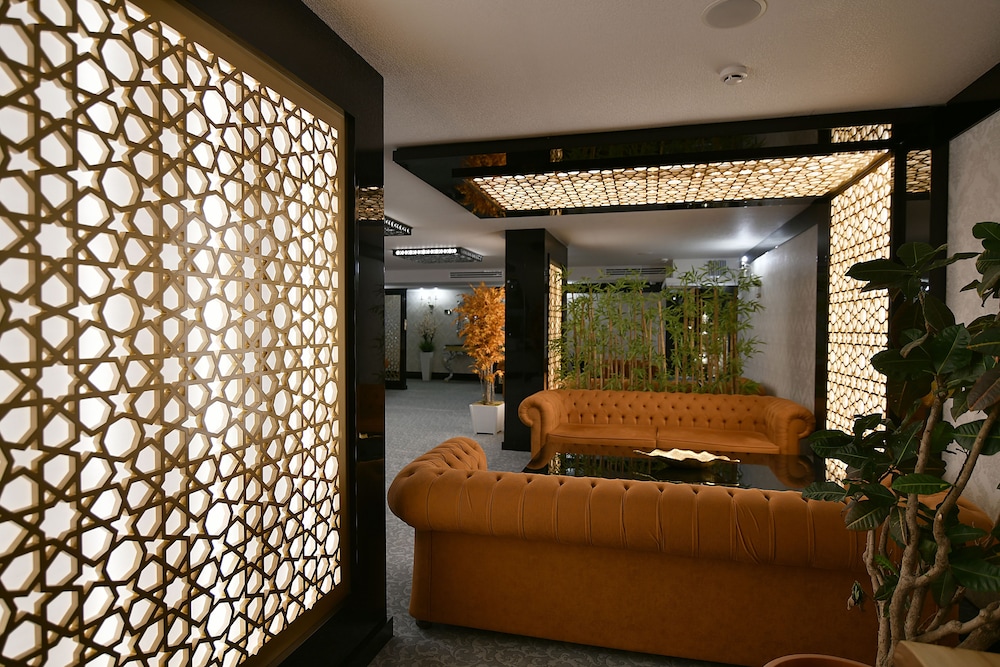 Guvenay Business Hotel 11/66
