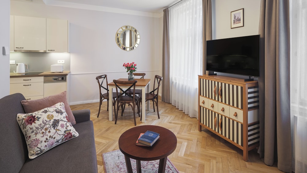 Seno 6 Apartments 25/49