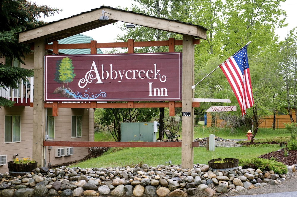 Alderbrook Inn 4/50