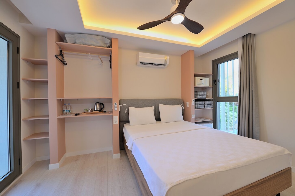 COMFORT, DOUBLE BED