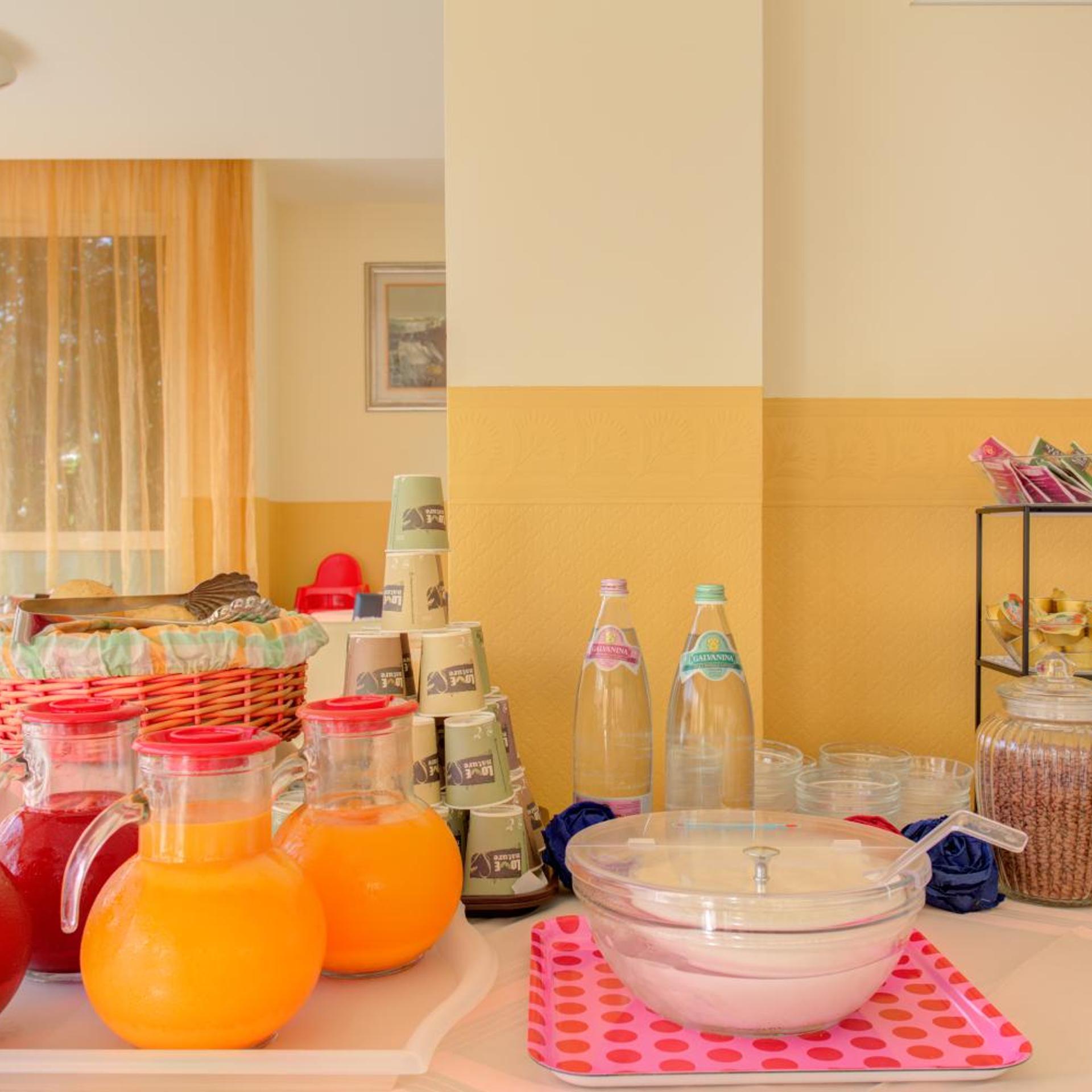 Hotel Nella 24/50