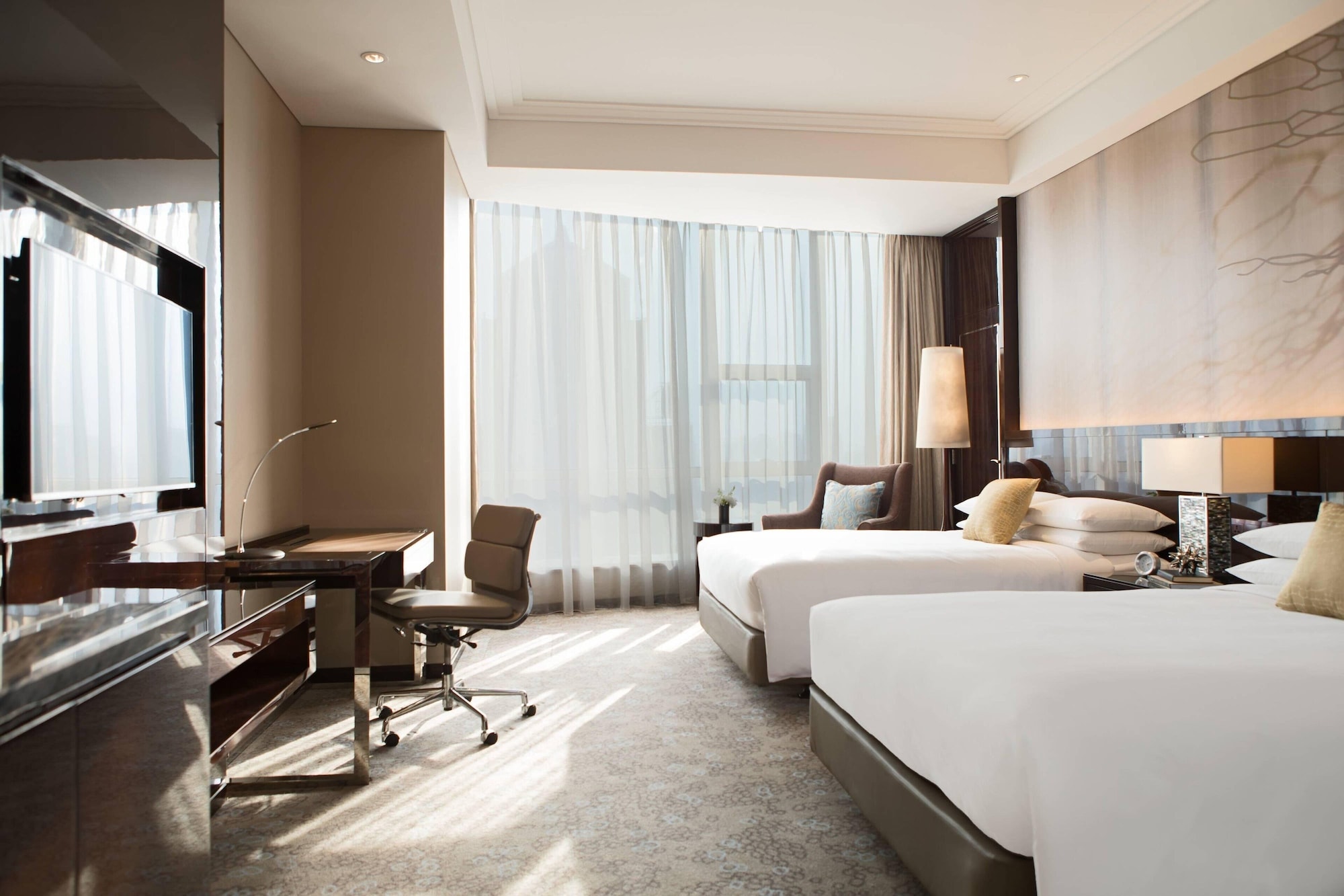 Premier, Twin Beds