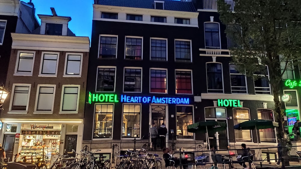 Heart of Amsterdam 1/50