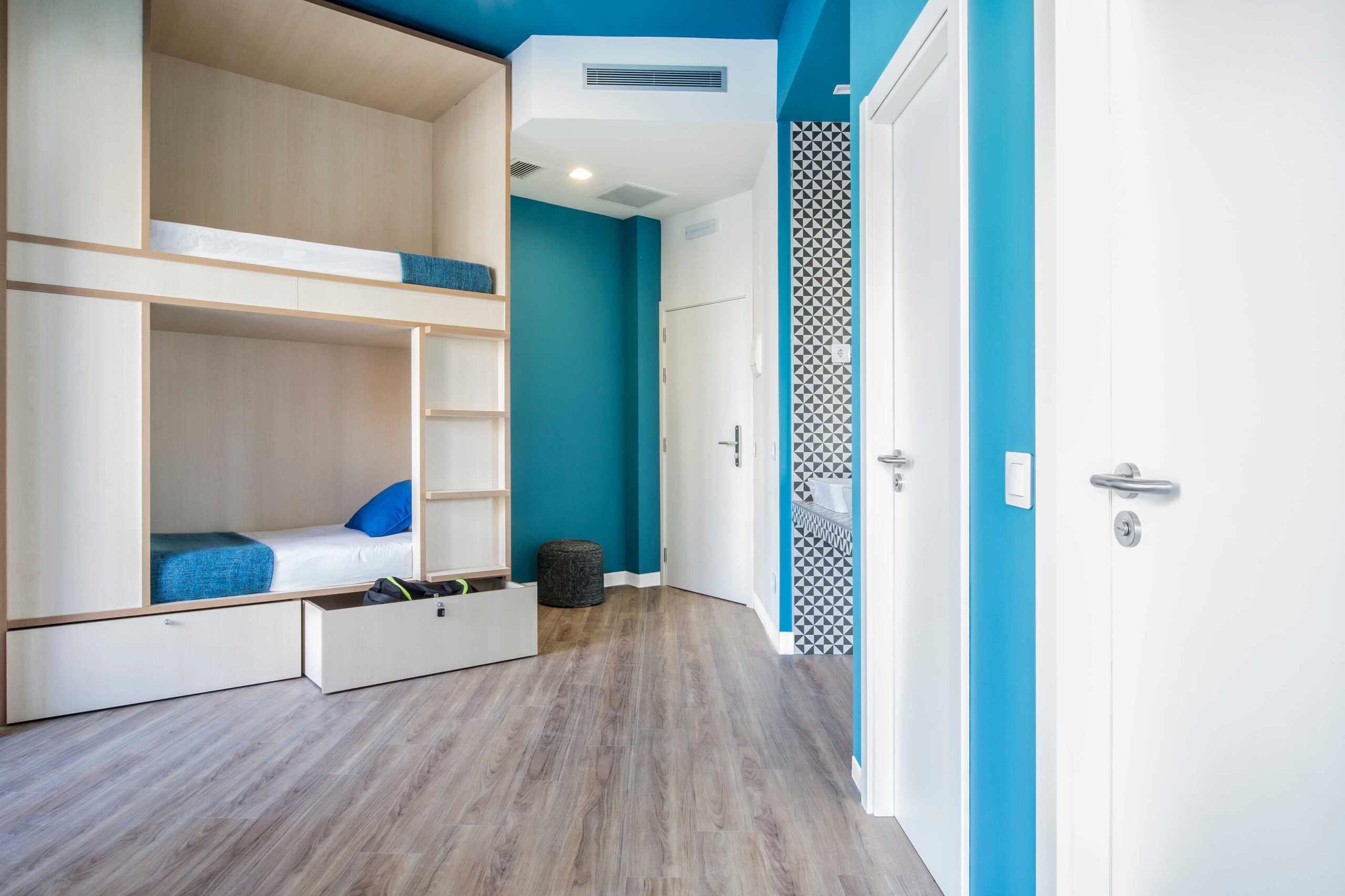 Mola Hostel 16/50