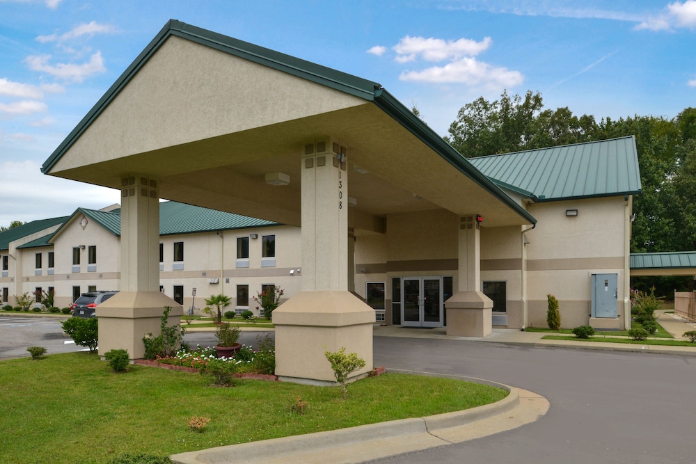 Star City Inn Suites 37/45