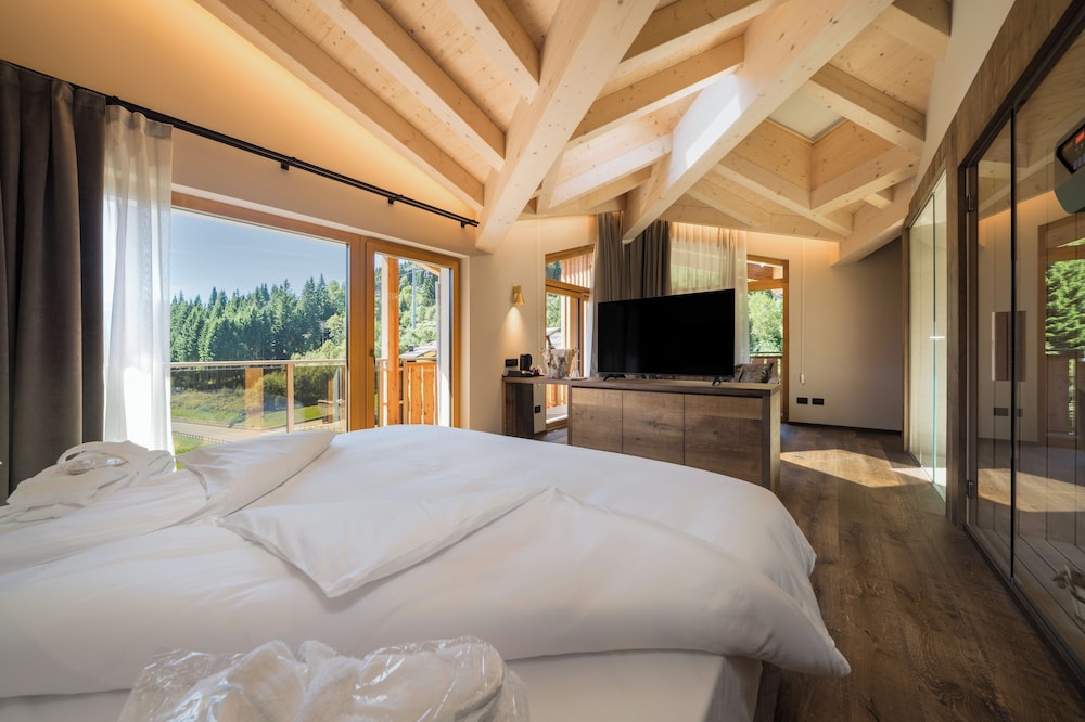 SUITE, SAUNA