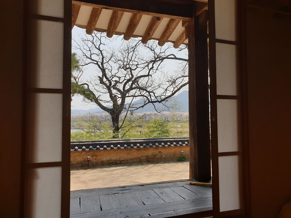 Okyeon Pavilion 18/50