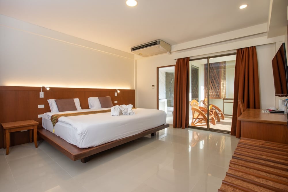 Orchid Garden Hotel 24/64