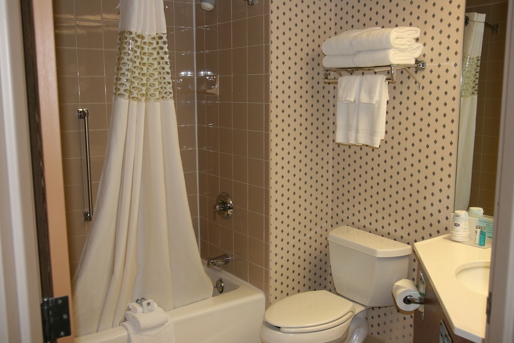 Hampton Inn Sioux Falls 12/52
