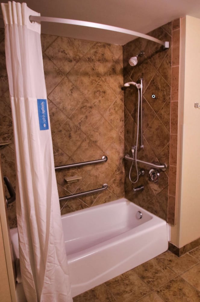 Hampton Inn & Suites Jacksonville - Beach Boulevard/Mayo Clinic Area 29/54
