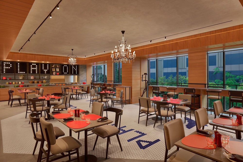 Moxy Mumbai Andheri West 22/40