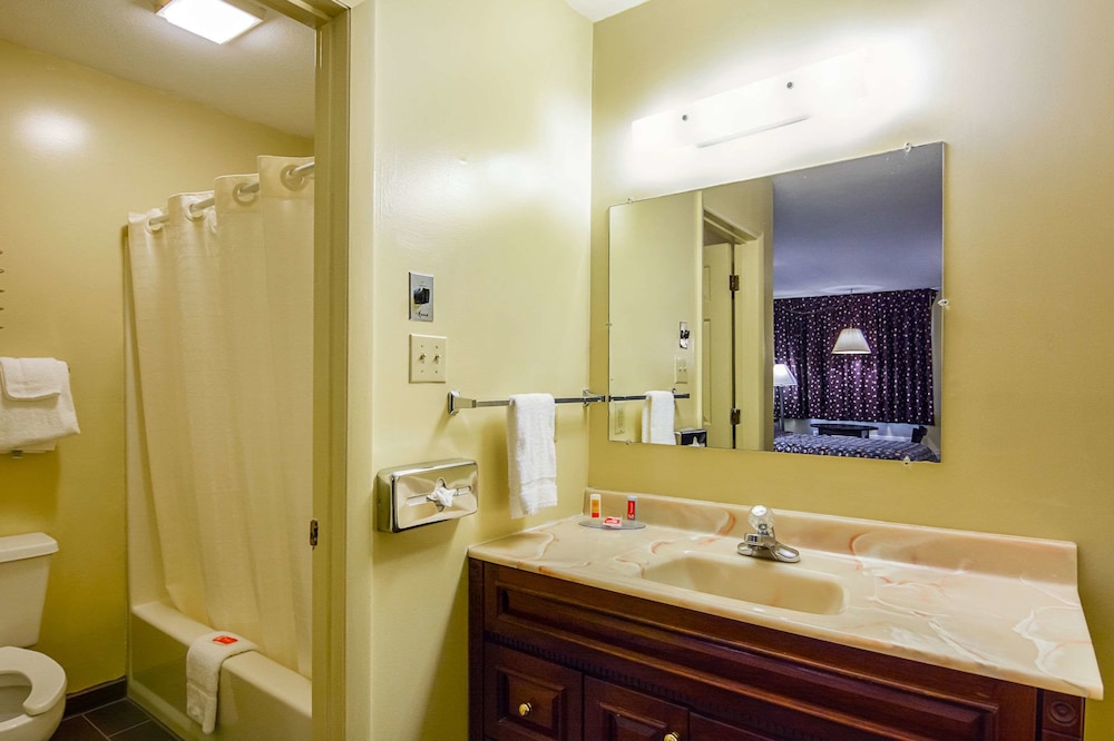 Econo Lodge Woodstock Shenandoah Valley I 81 15/30